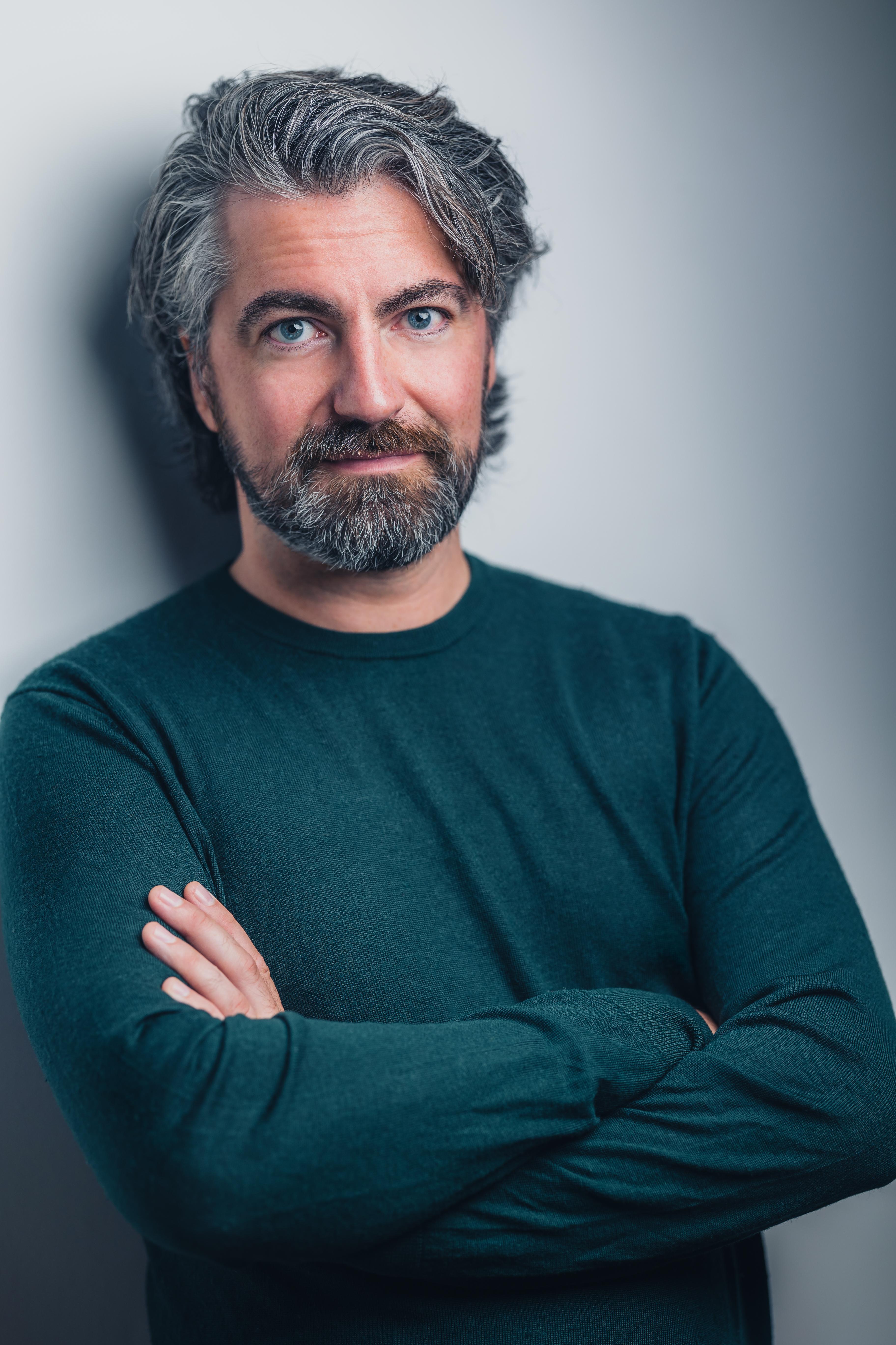 actor Daniel Briere large photo