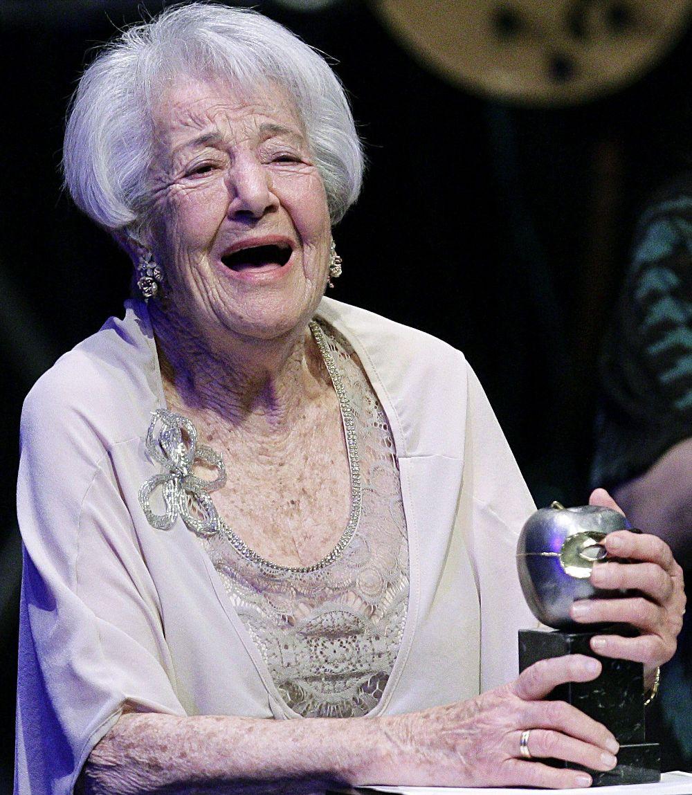 actor Asunción Balaguer large photo