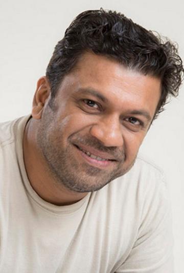 actor Yog Japee large photo