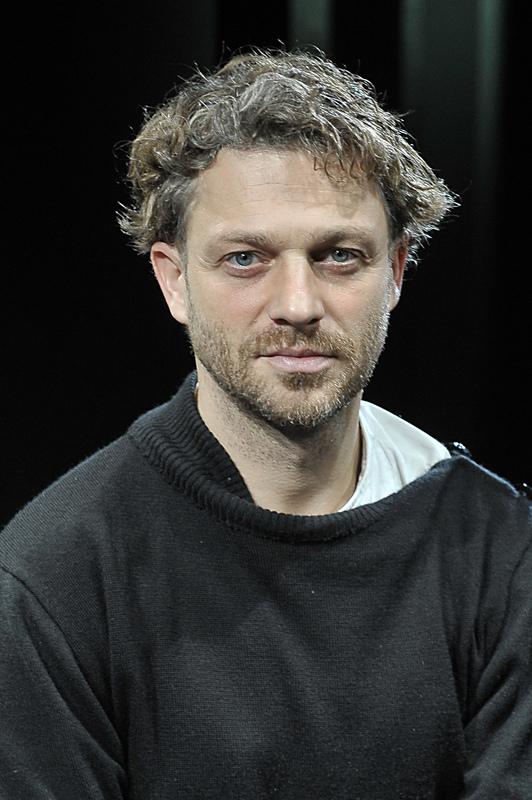 actor Grzegorz Damiecki large photo