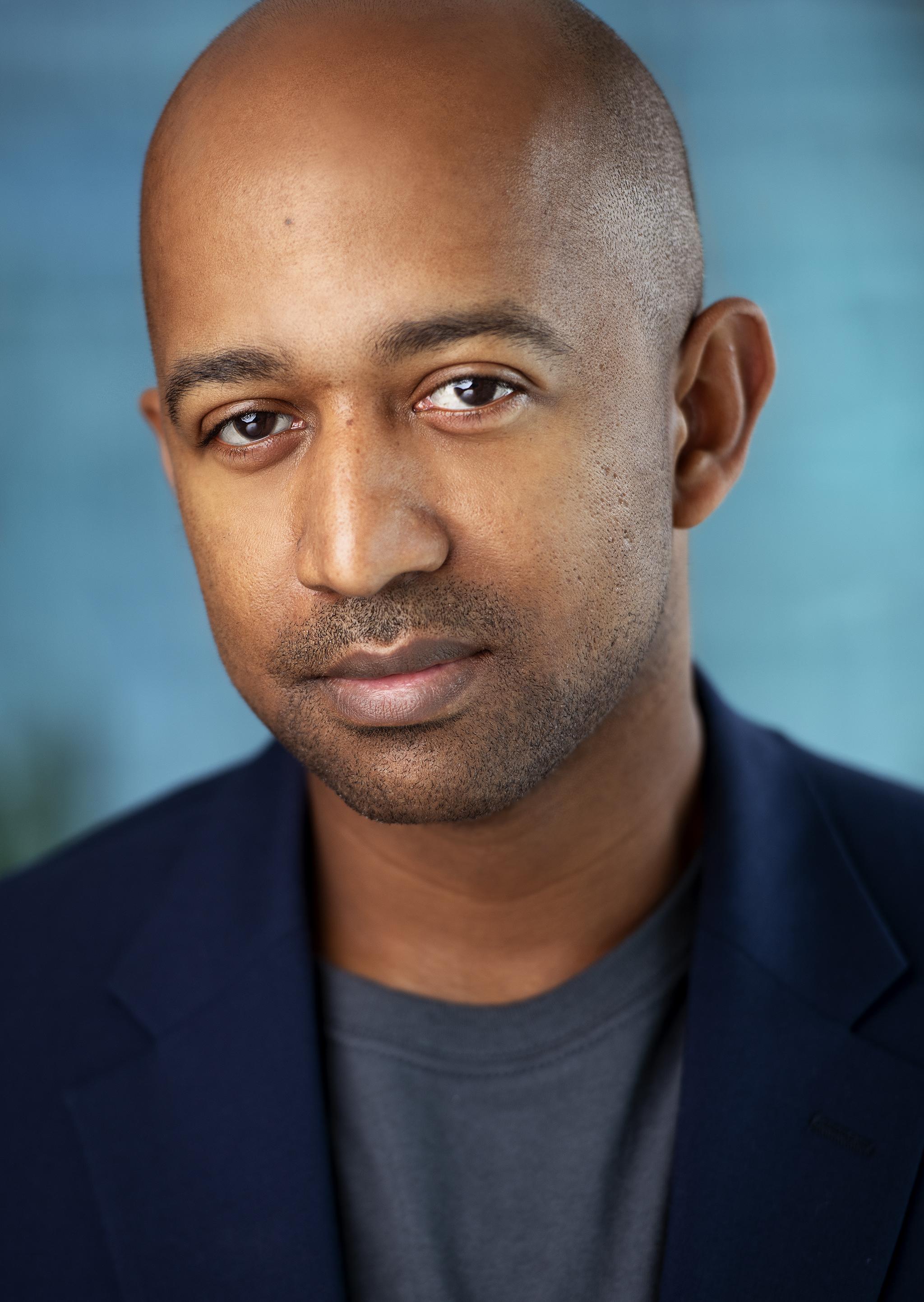 actor Travis Thompson large photo