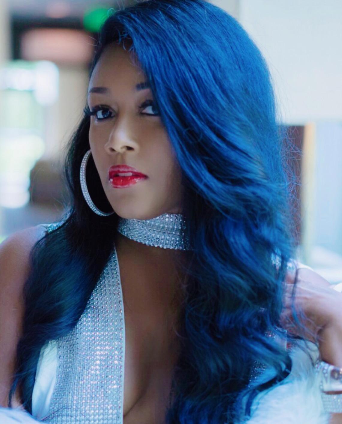 actor Alyze Elyse large photo