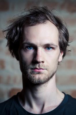 actor Robert Gwisdek large photo