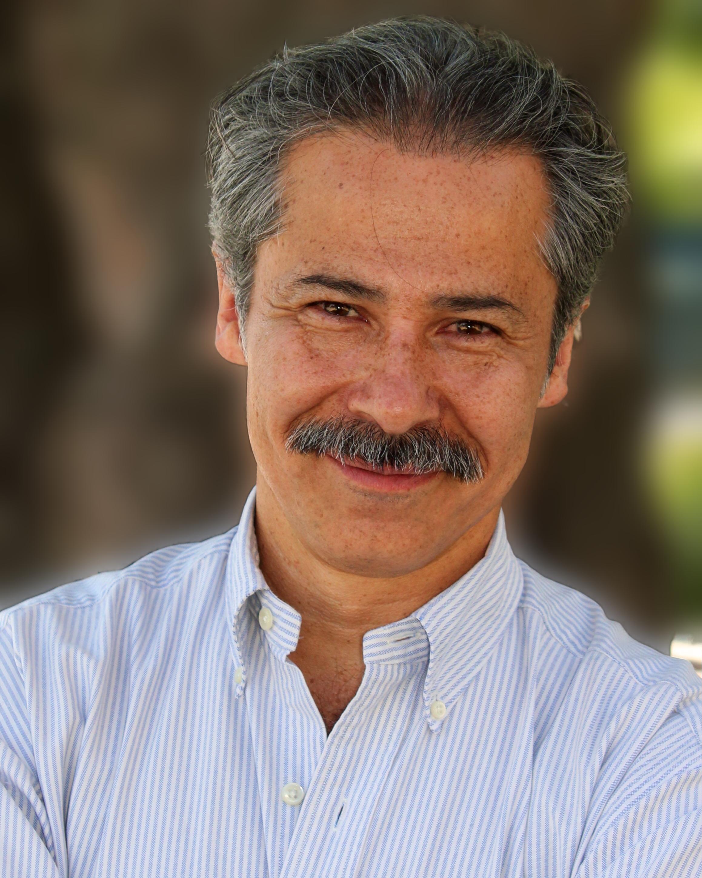 actor Marco Ledezma large photo