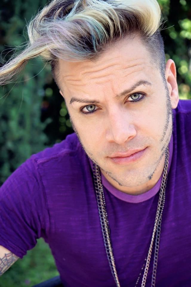 actor Jeffrey Damnit large photo