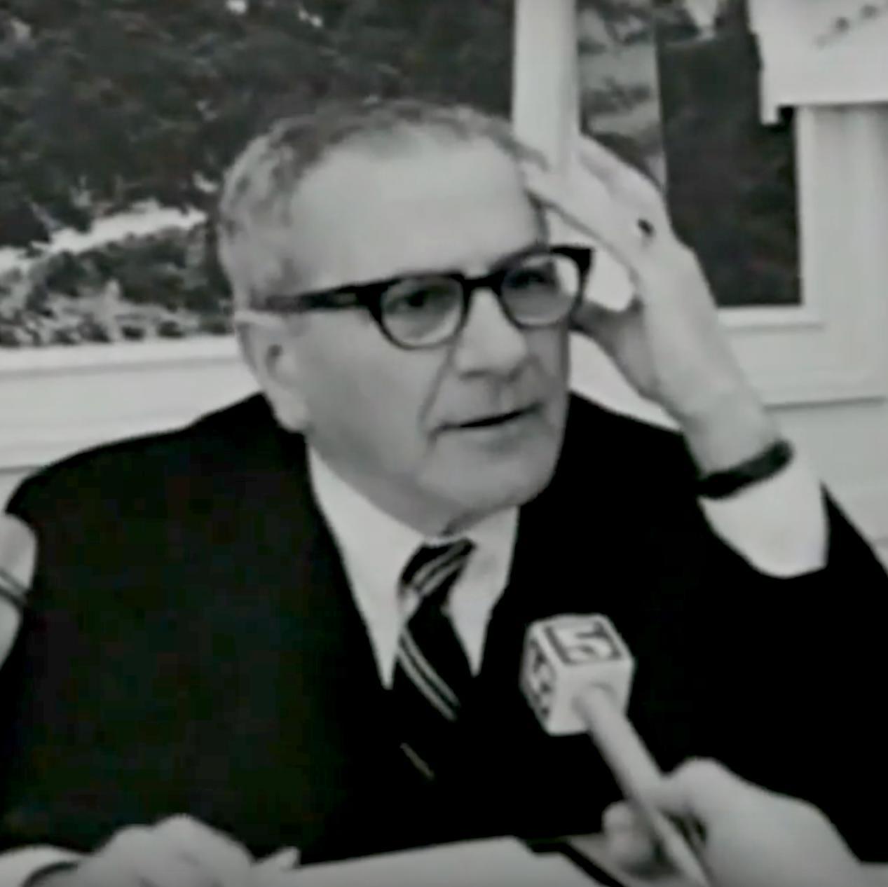 actor John De Bonis large photo