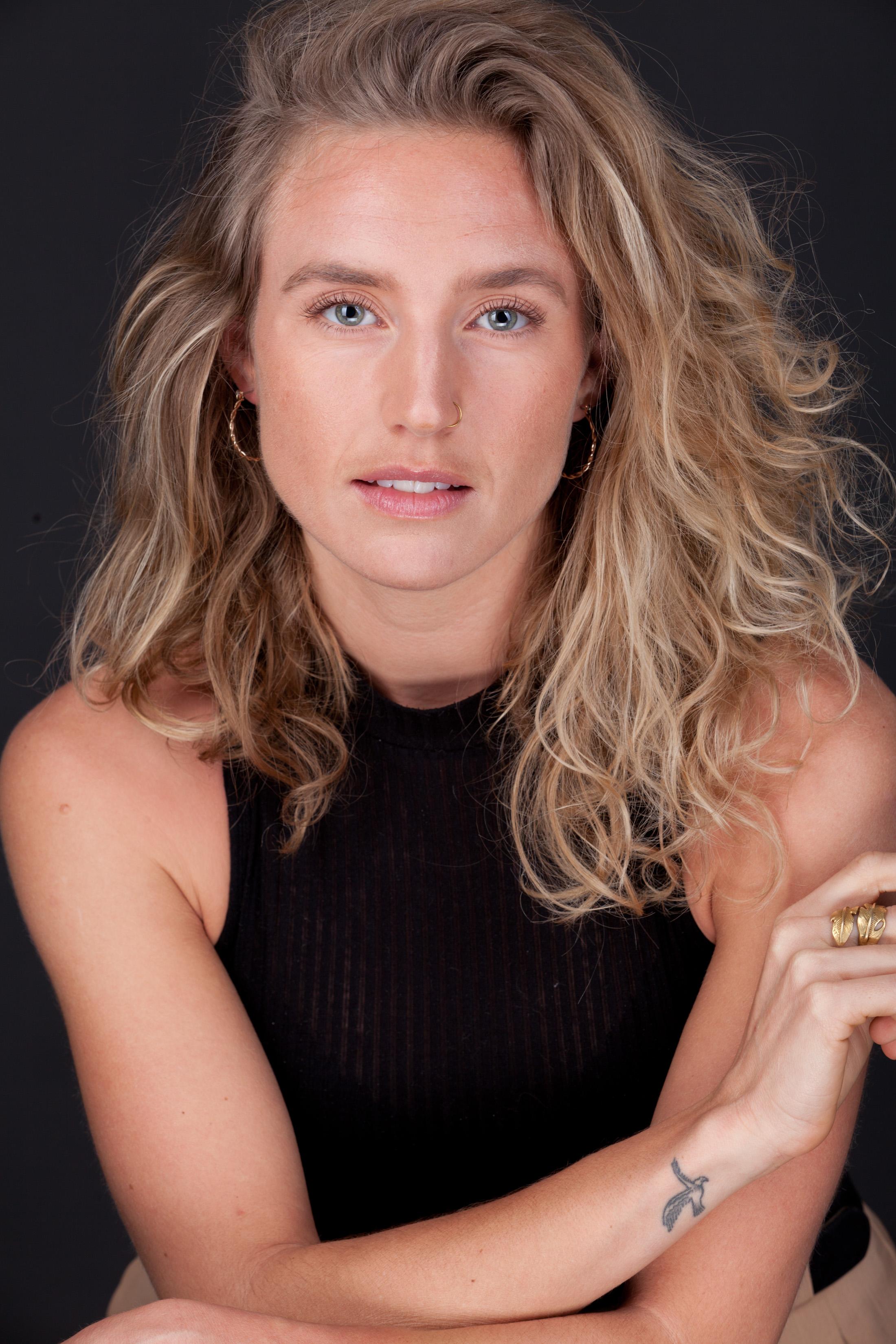 actor Daniella Down large photo