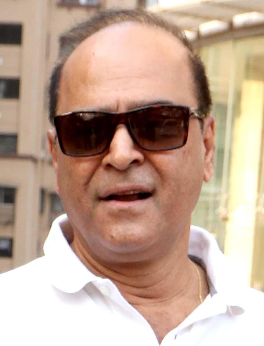 actor Karan Razdan large photo