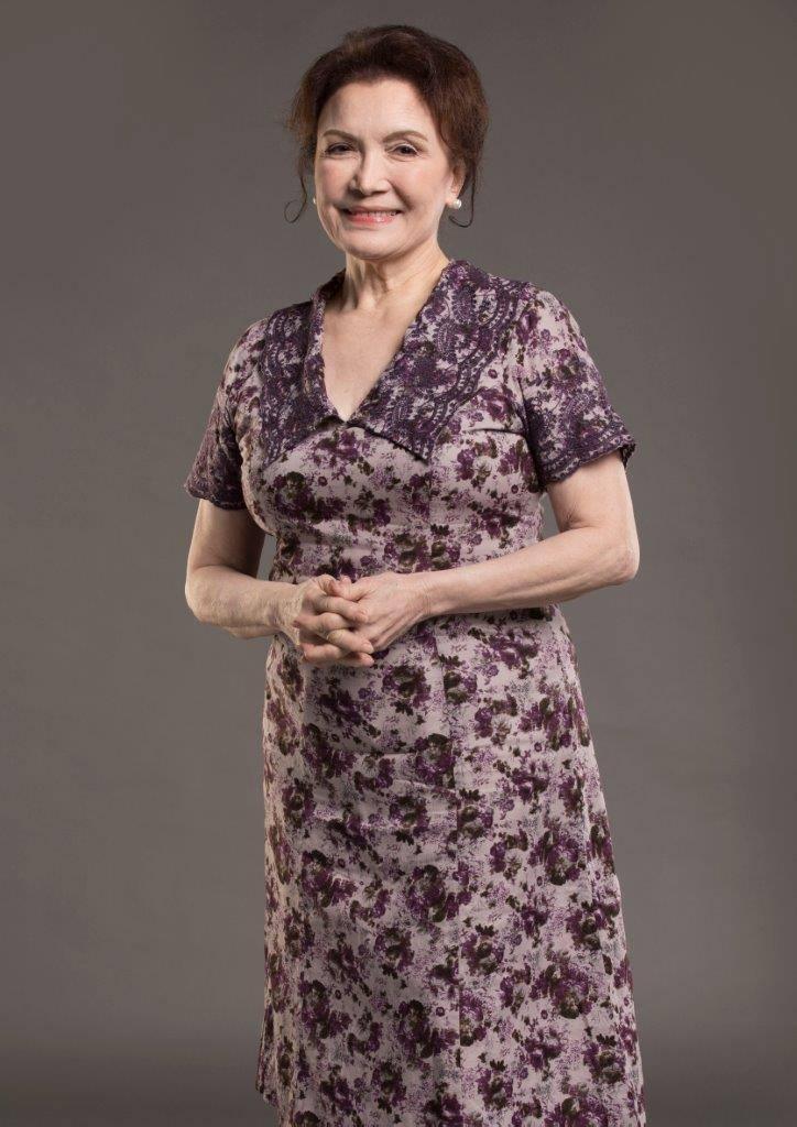 actor Helen Gamboa large photo