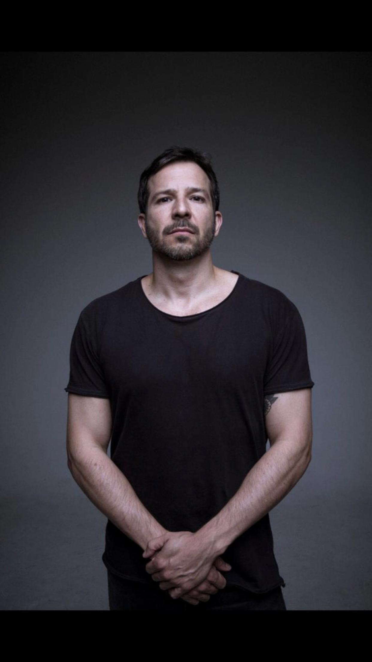 actor Tatsu Carvalho large photo