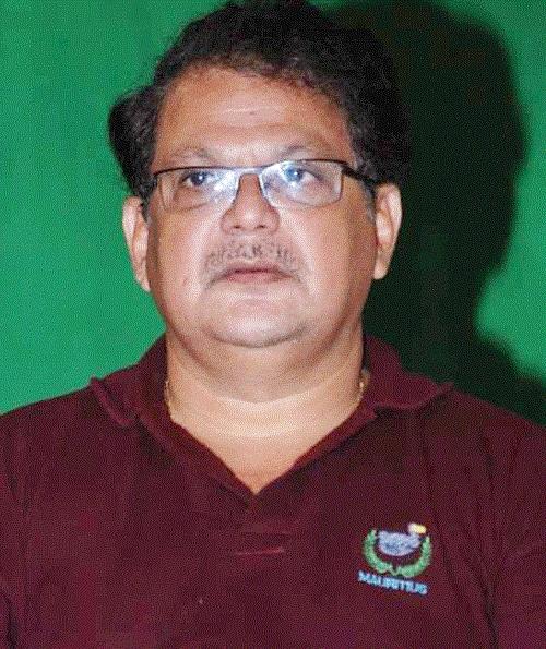 actor Mahesh Kothare large photo