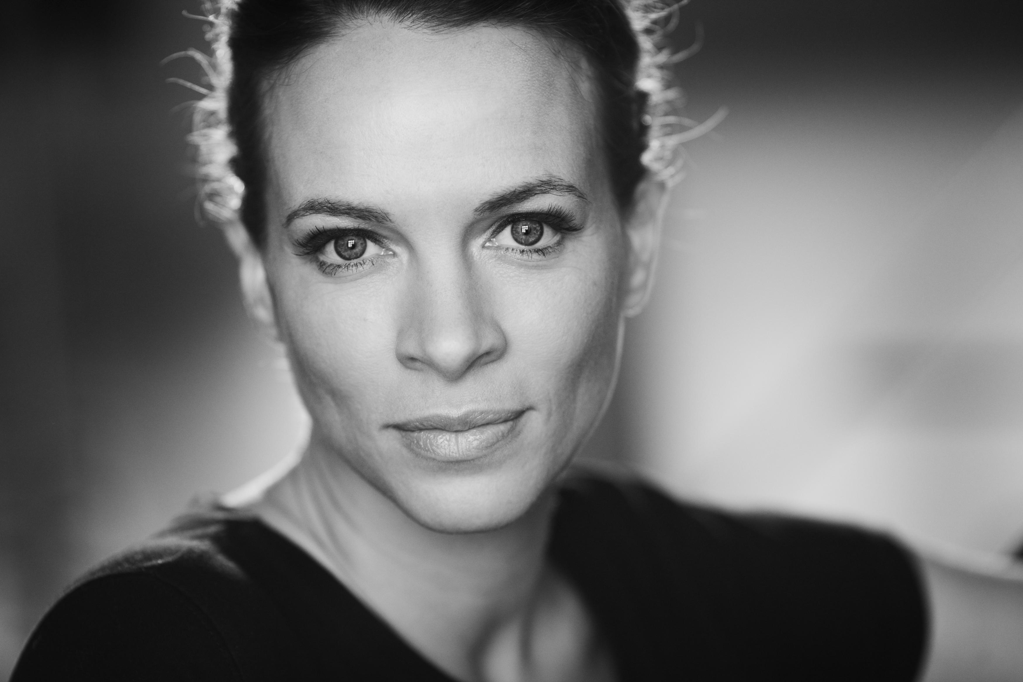 actor Maibritt Saerens large photo