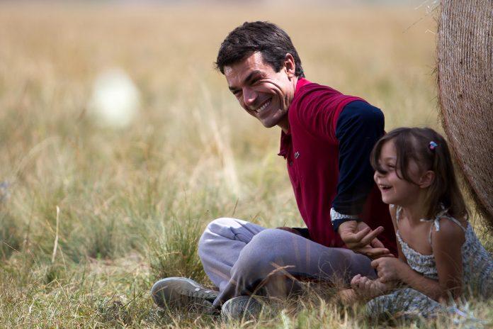 actor Luca Argentero large photo