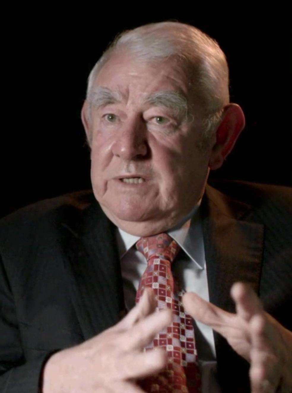 actor Seán Donlon large photo