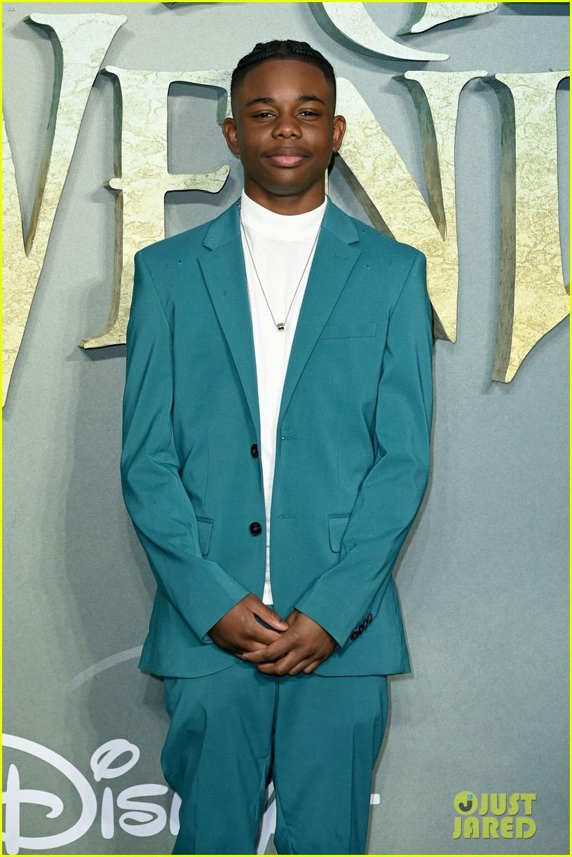 actor Caelan Edie large photo