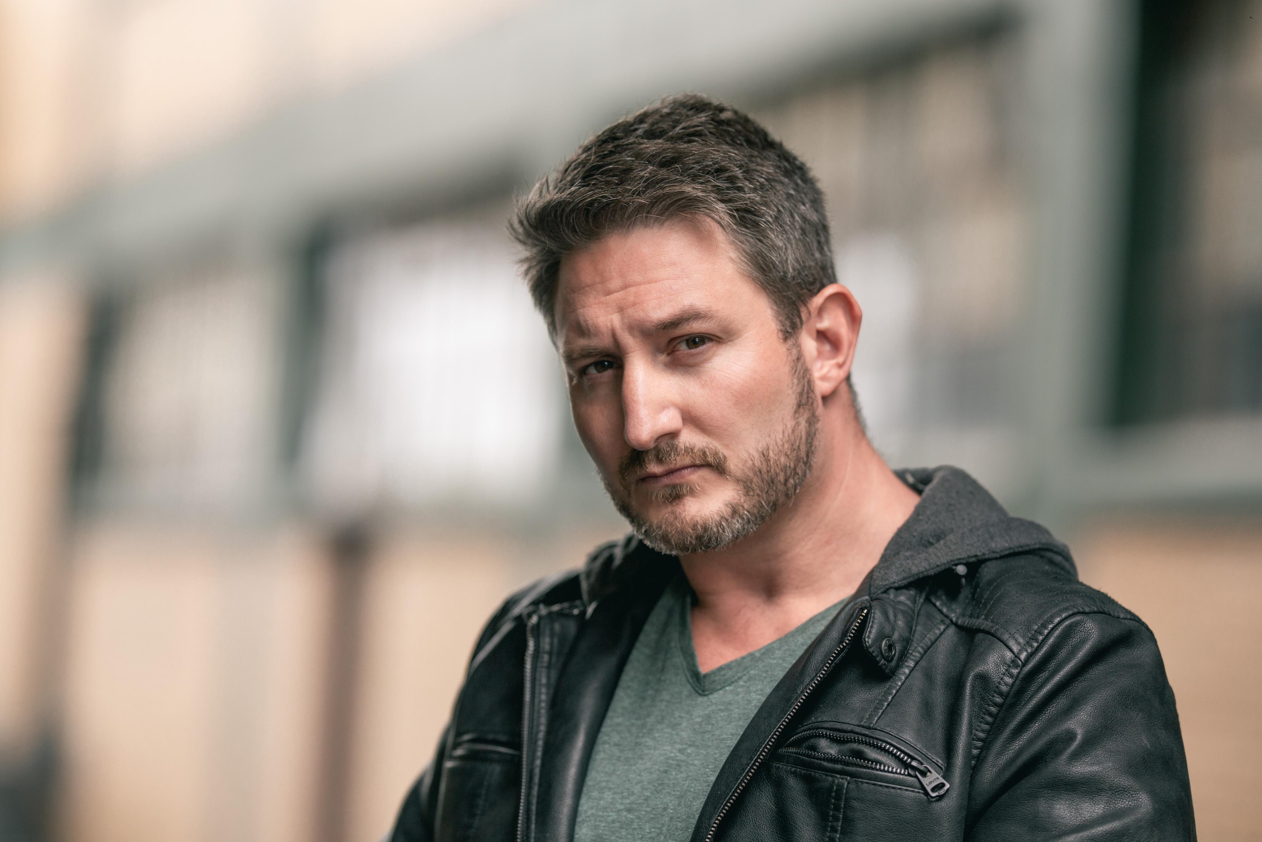 actor Jason Smither large photo