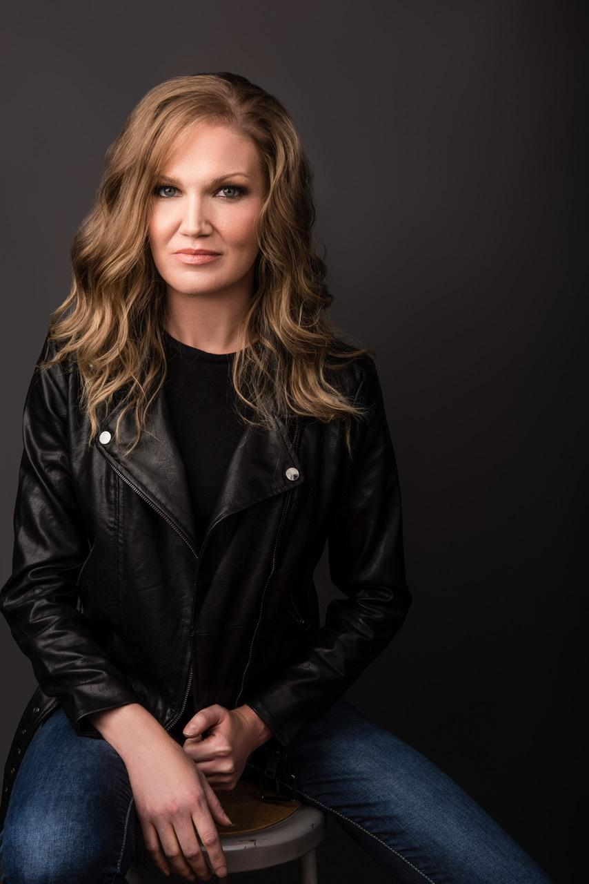 actor Mary Ann Schaub large photo