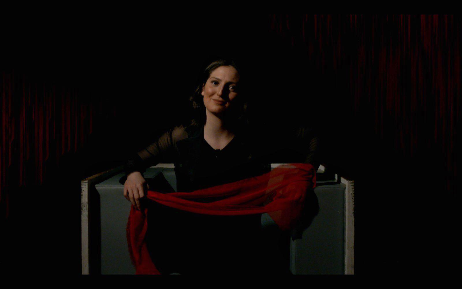 actor Lucia Caporaso large photo