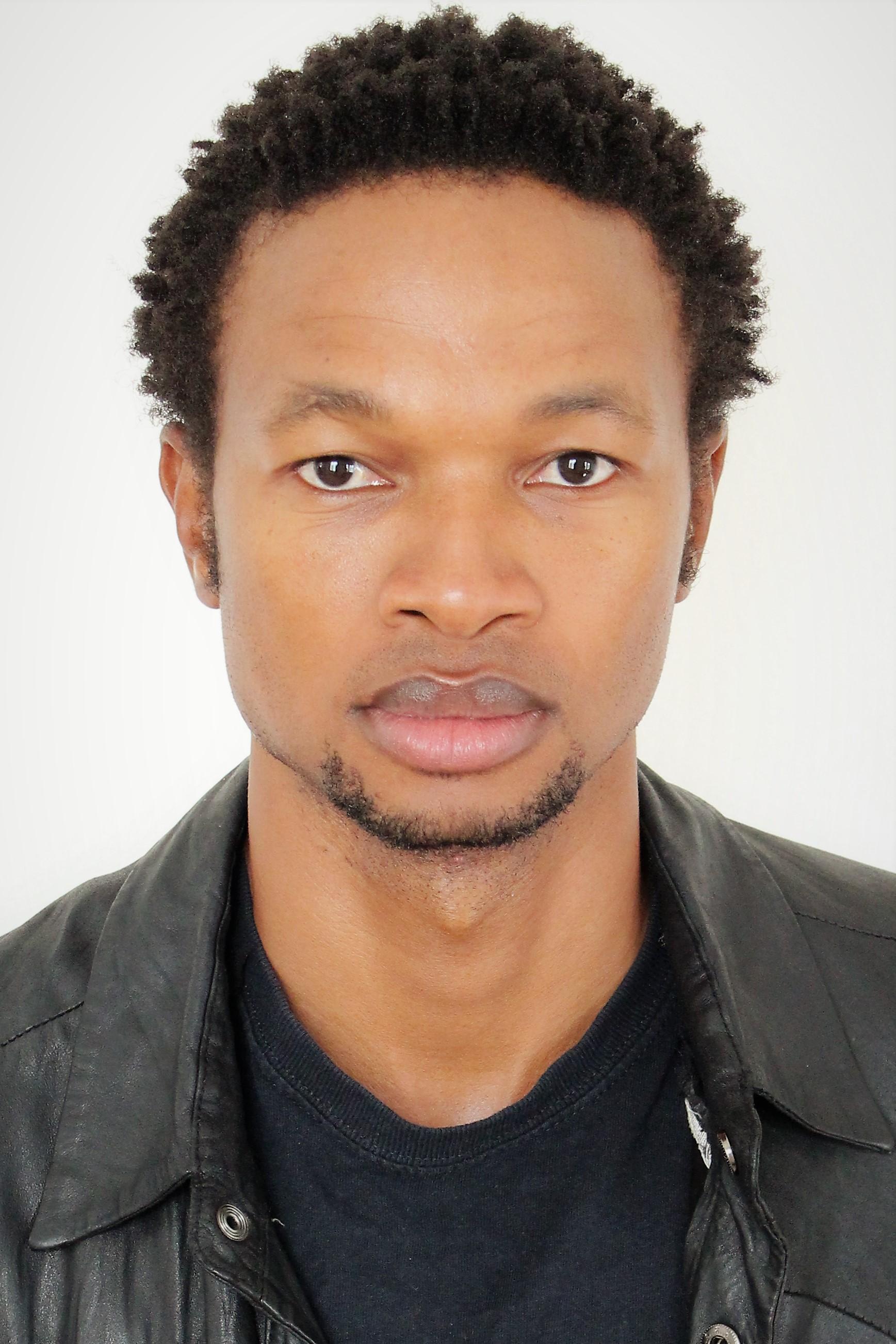 actor Theo Bongani Ndyalvane large photo