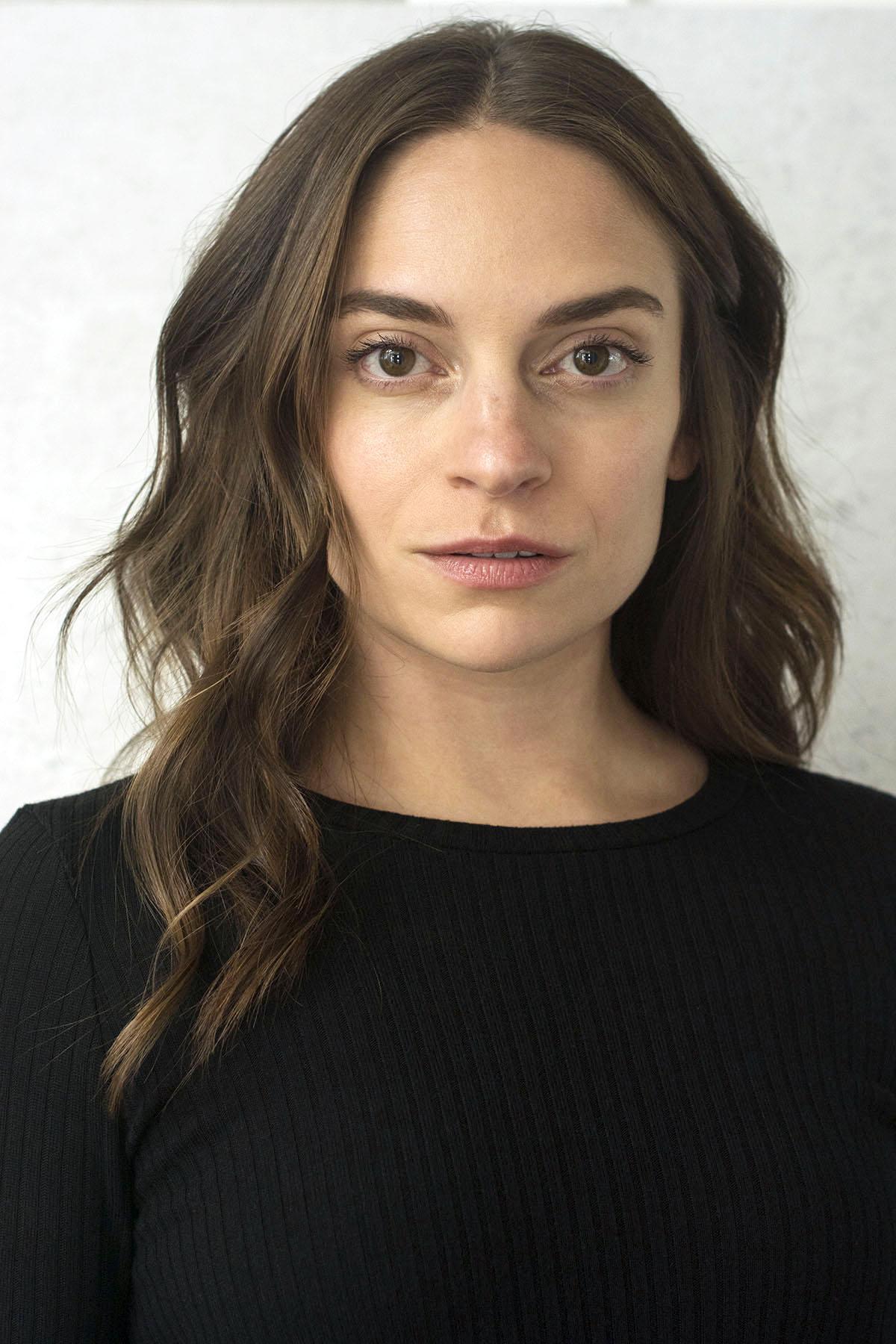 actor Megan Combs large photo