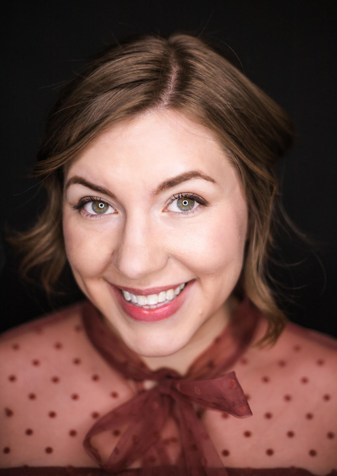 actor Kahlie Metz large photo