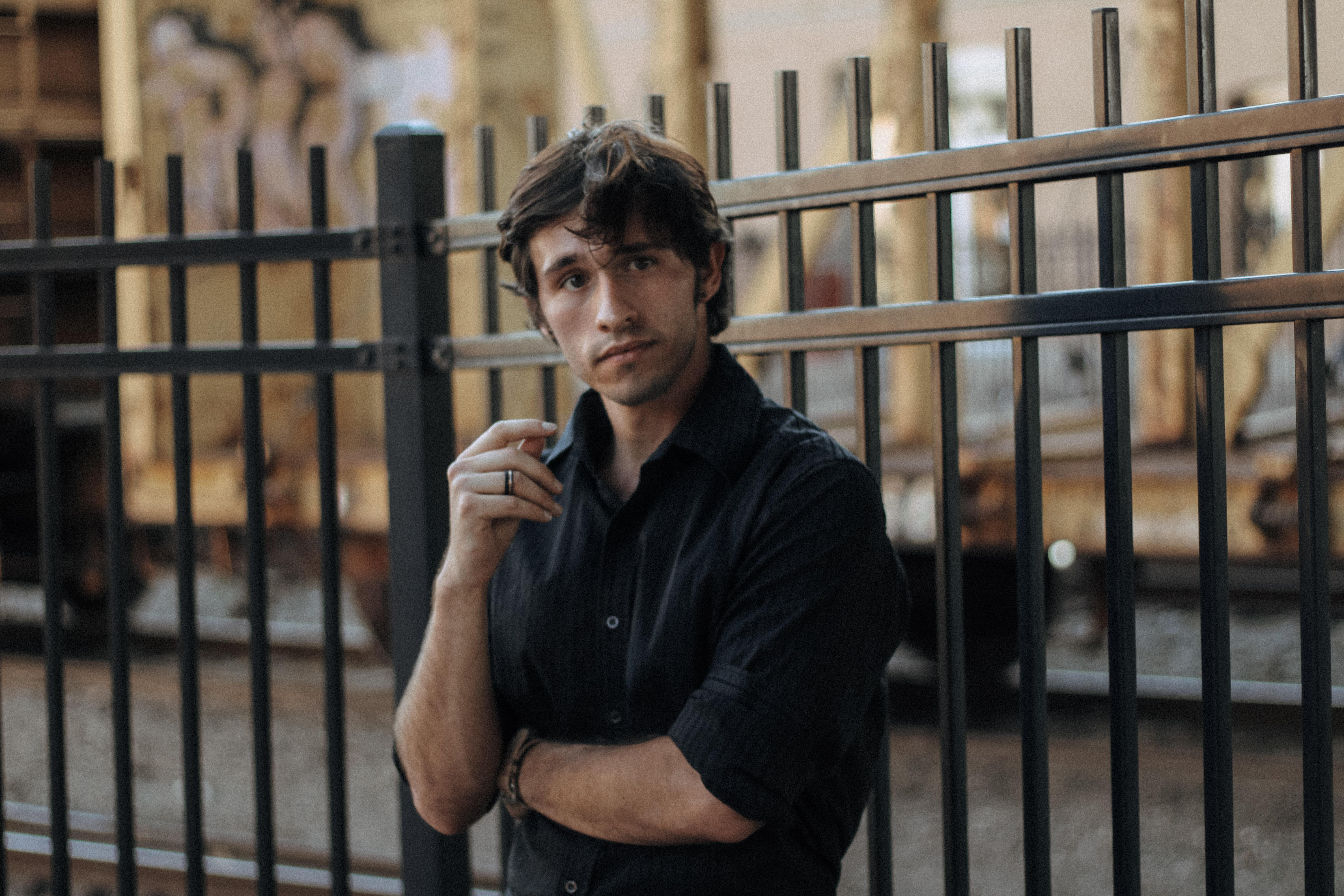 actor Gavin de Sena Roberts large photo