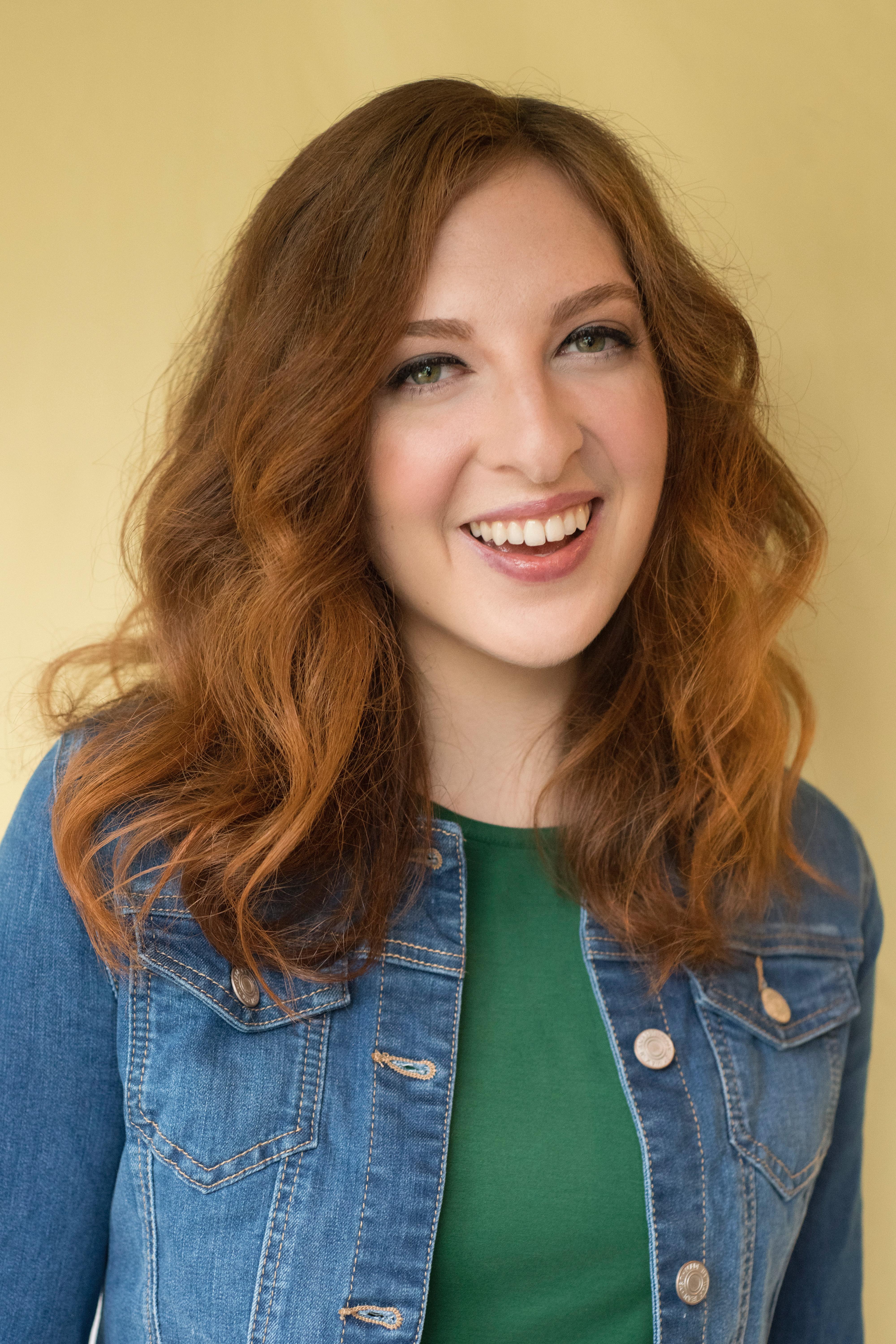 actor Olive Chiacchia large photo