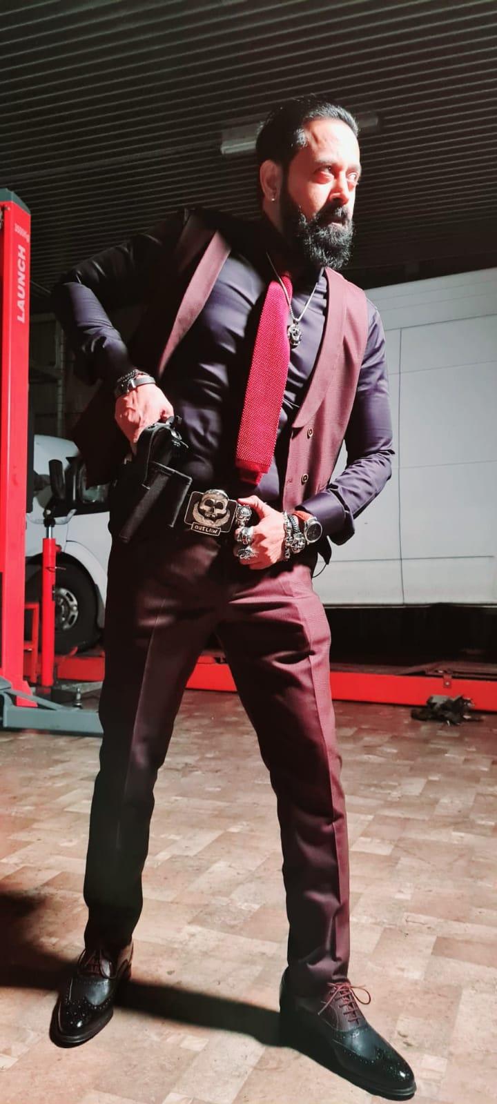 actor Adam Saini large photo