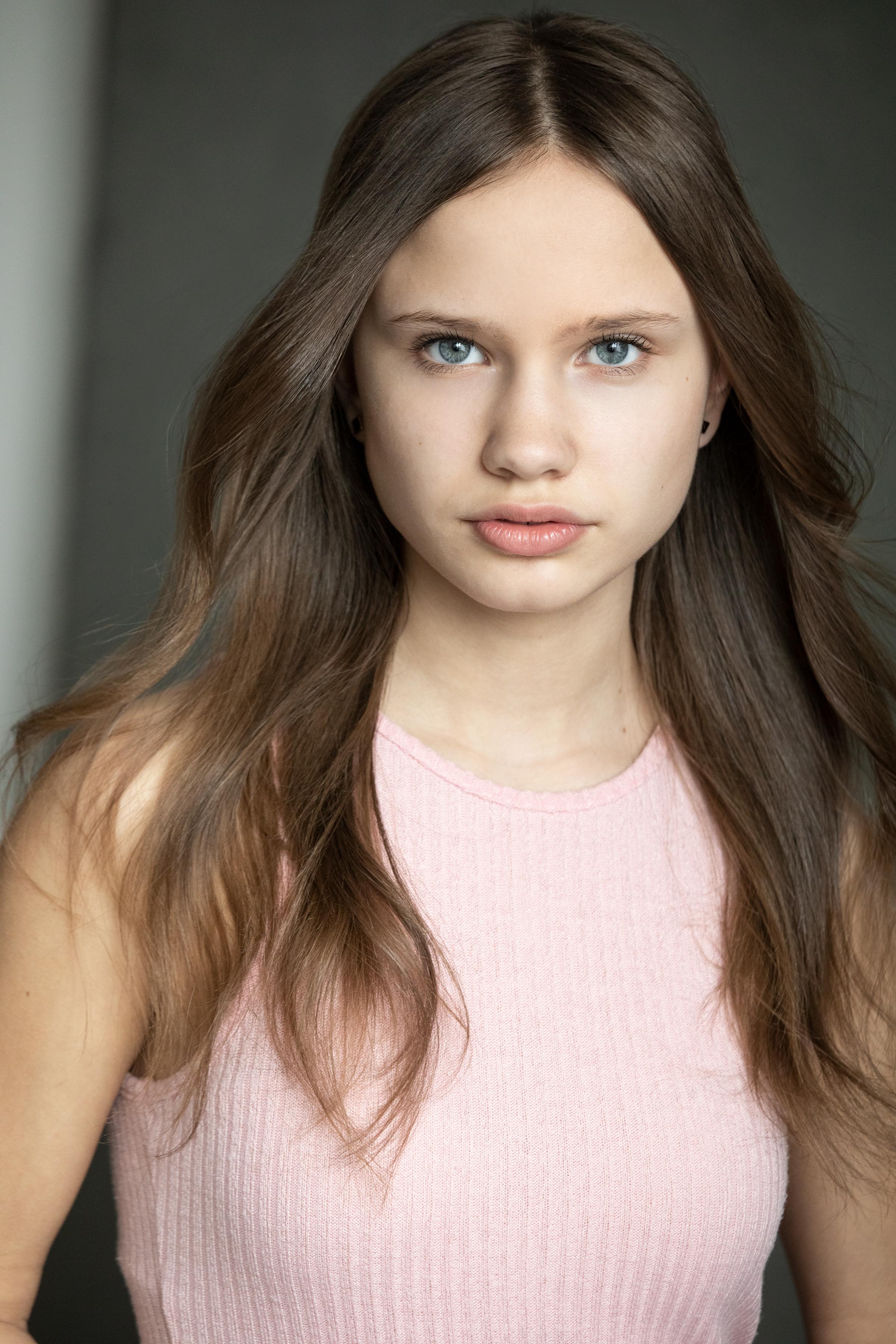 actor Alissa Gokhstein large photo