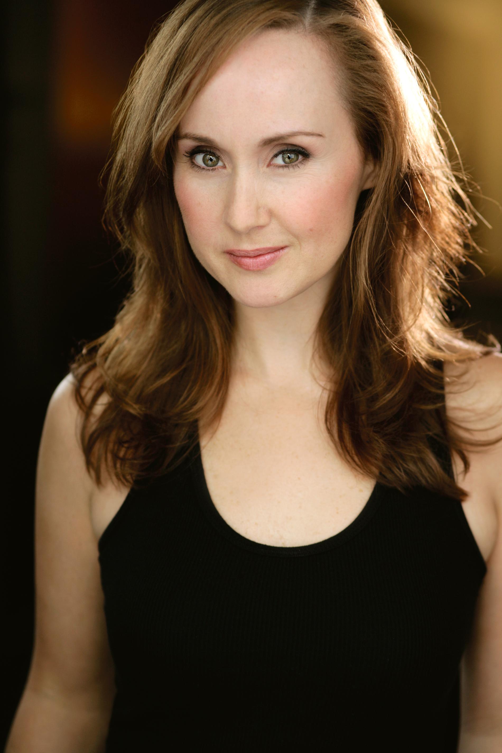 actor Elizabeth Loyacano large photo