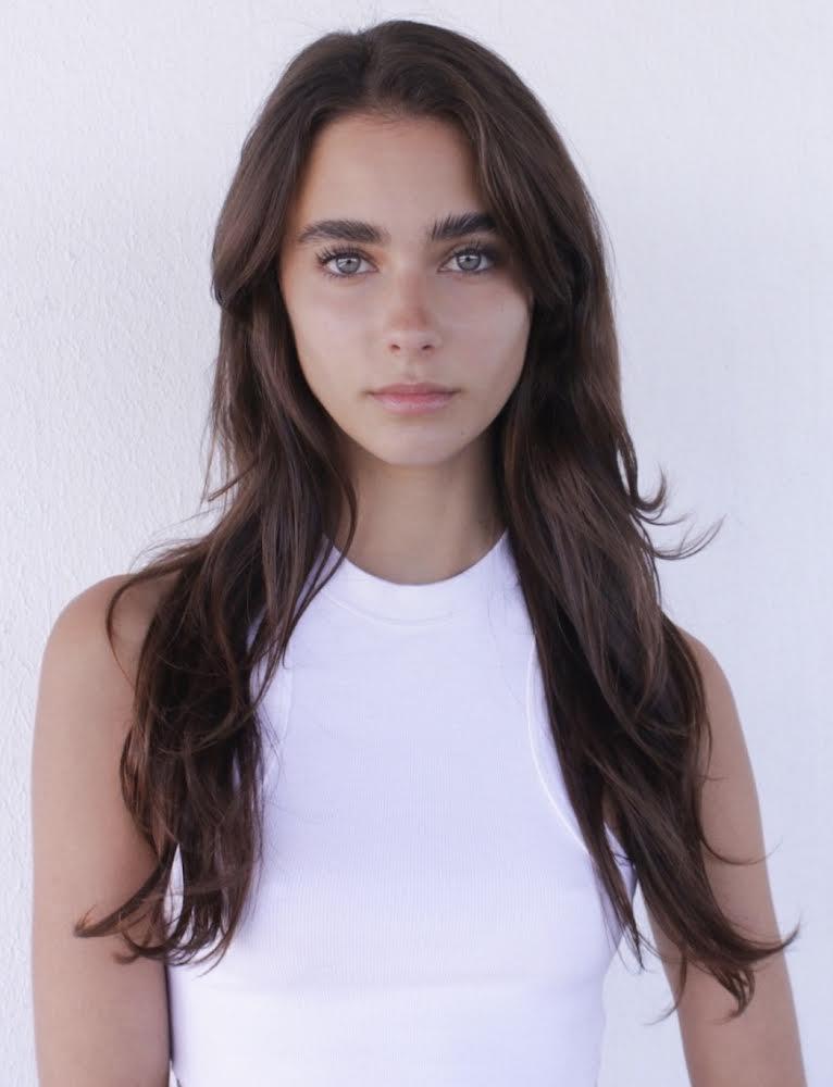actor Renee Herbert large photo