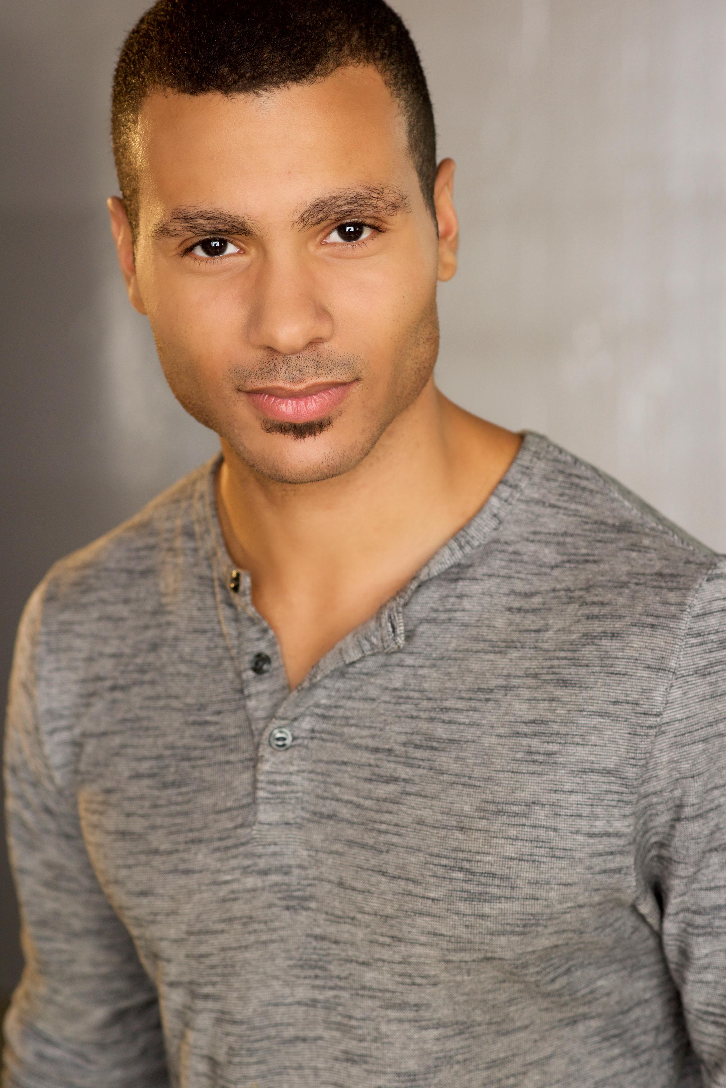 actor Geoff Samuels large photo