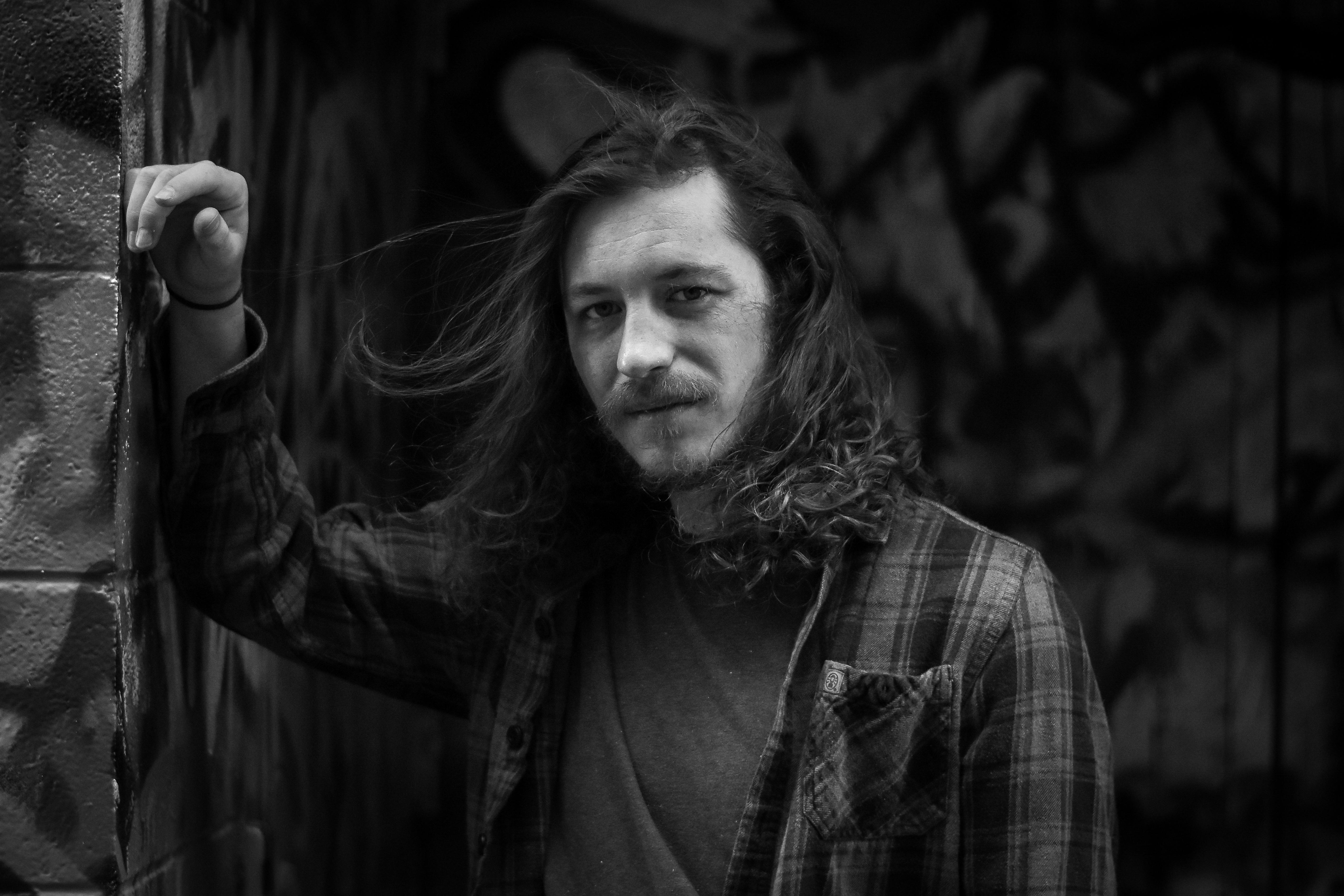 actor Sam Caton large photo