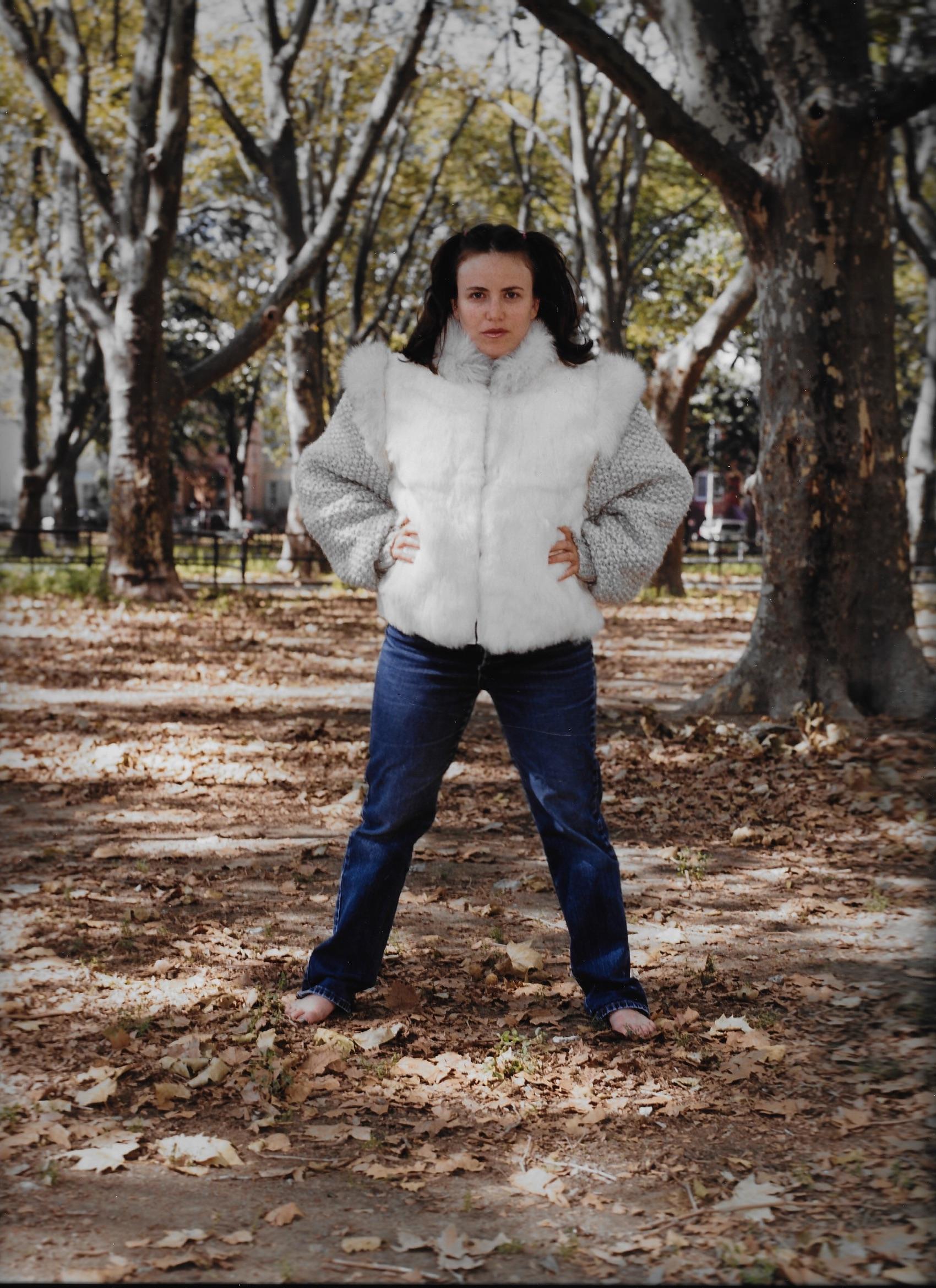 actor Alyson Levy large photo