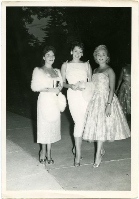 actor Linda Pugach large photo