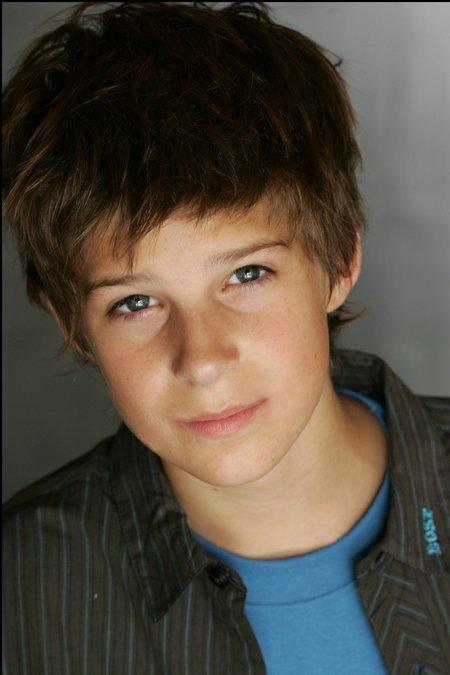 actor Dustin Hunter Evans large photo