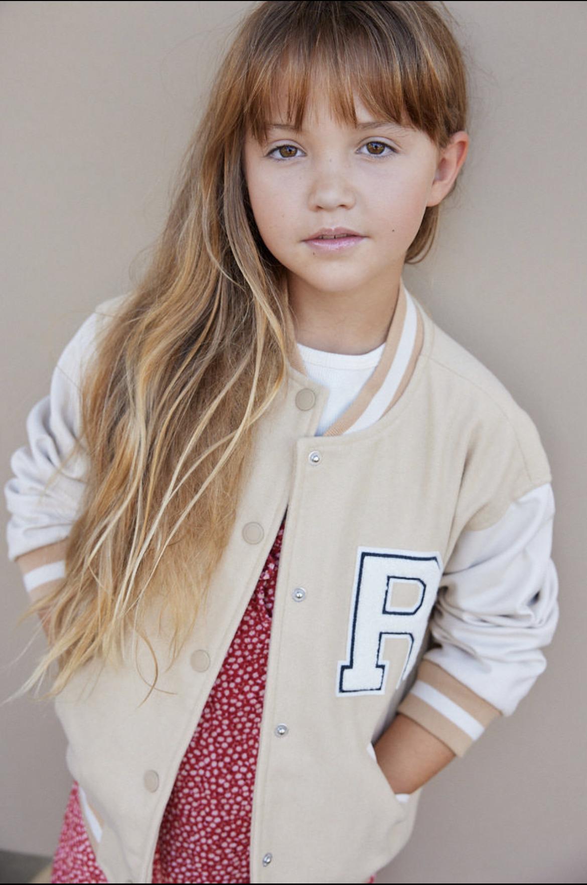 actor Cosette Abinante large photo