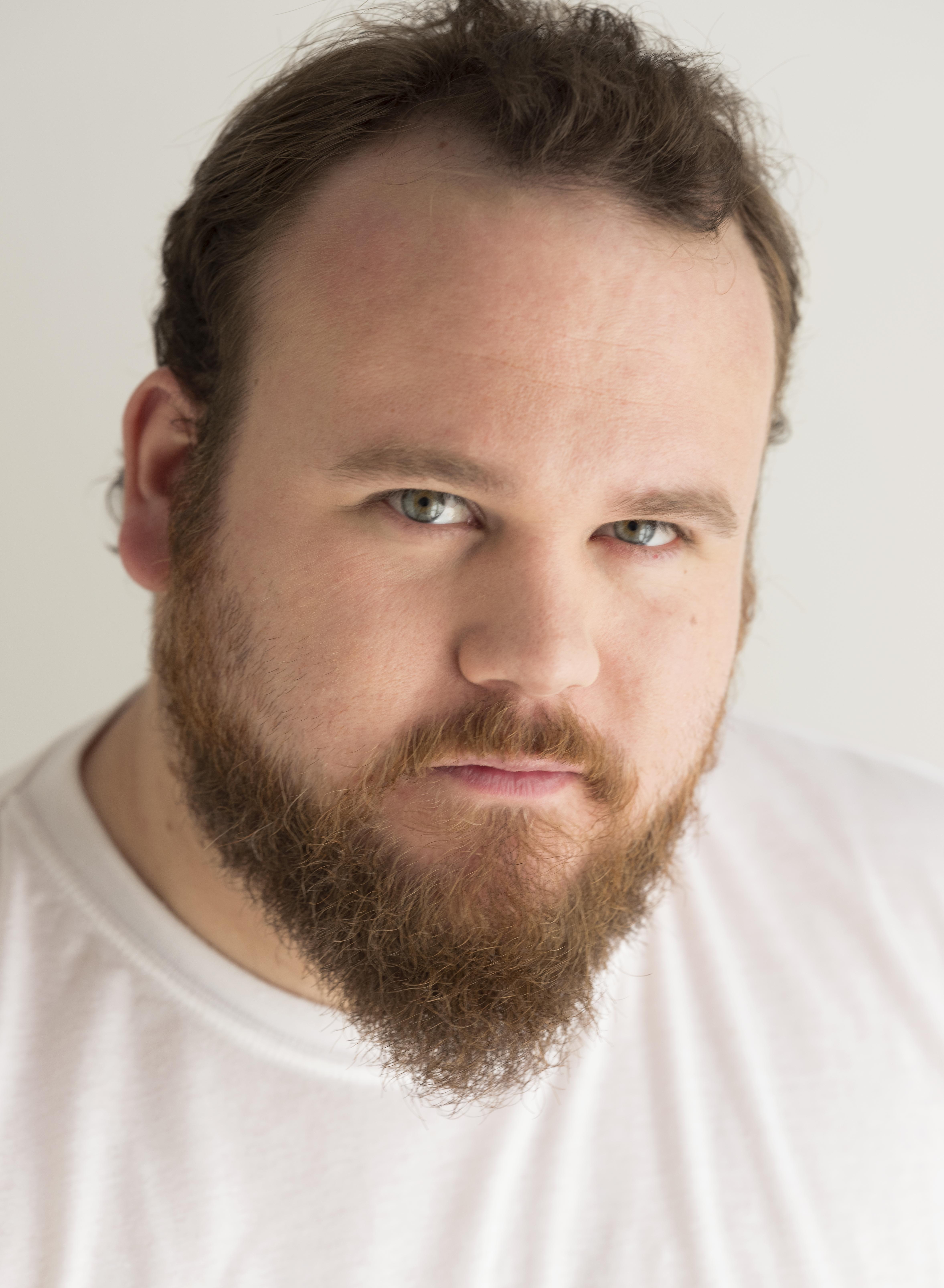 actor Viti Suárez large photo