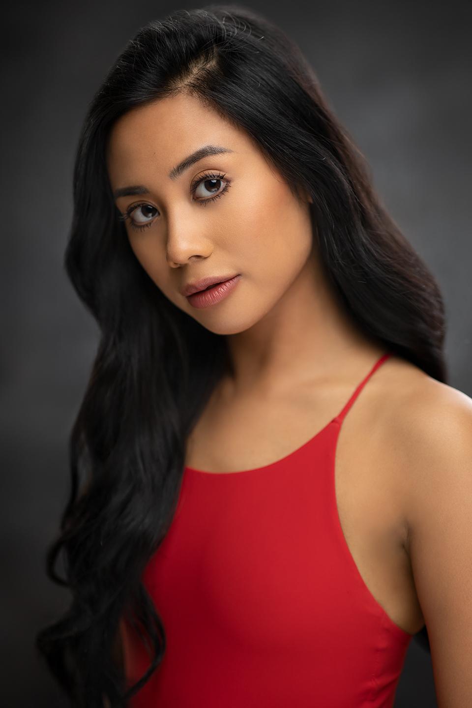 actor Lumen Beltran large photo