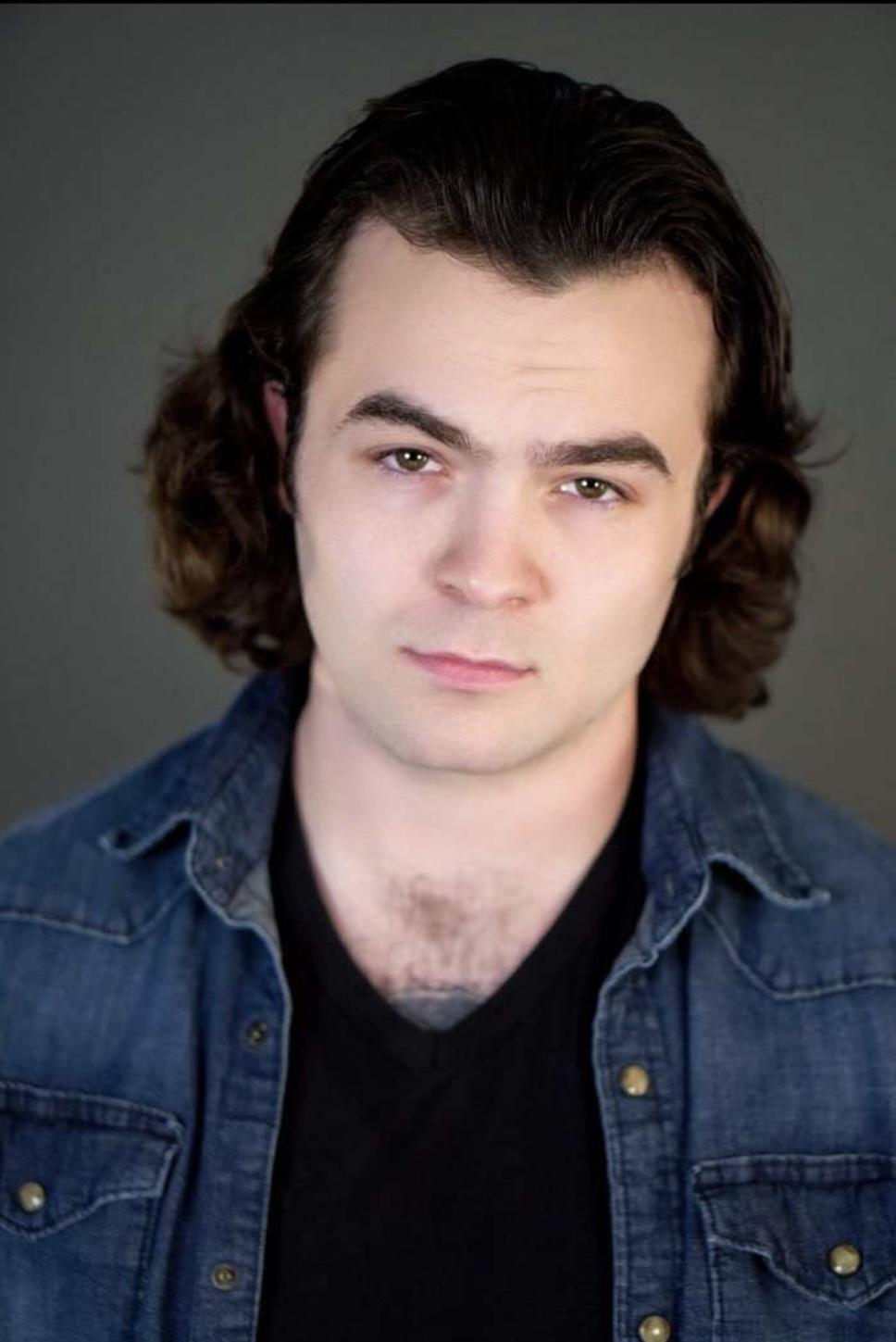 actor Joshua Kidd large photo