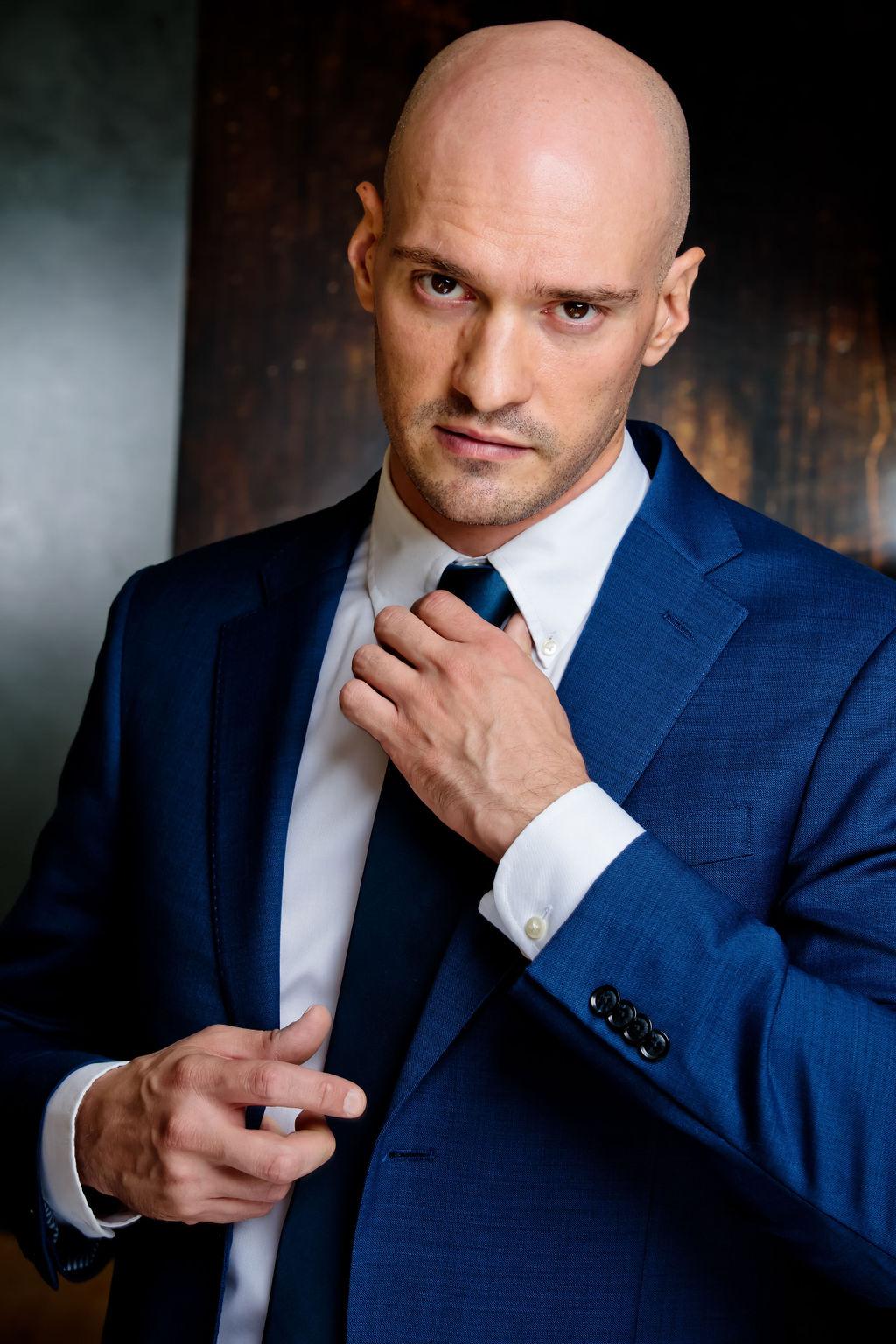 actor Paul Meyd large photo