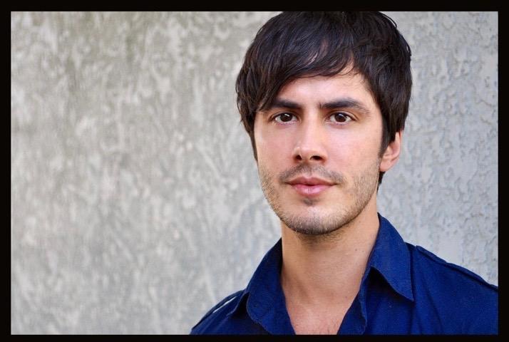 actor Eddy Rioseco large photo