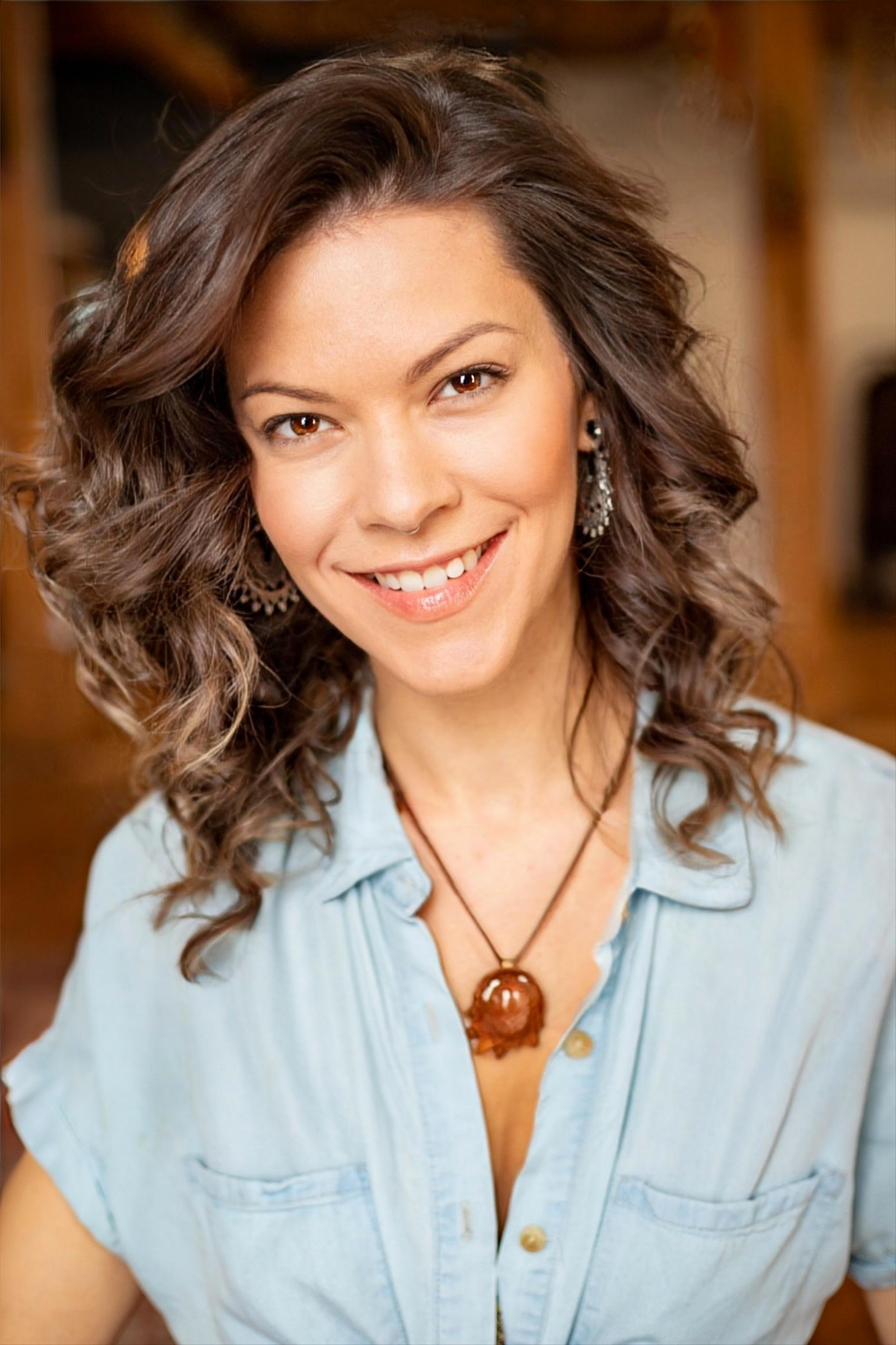 actor Kristina Ellery large photo