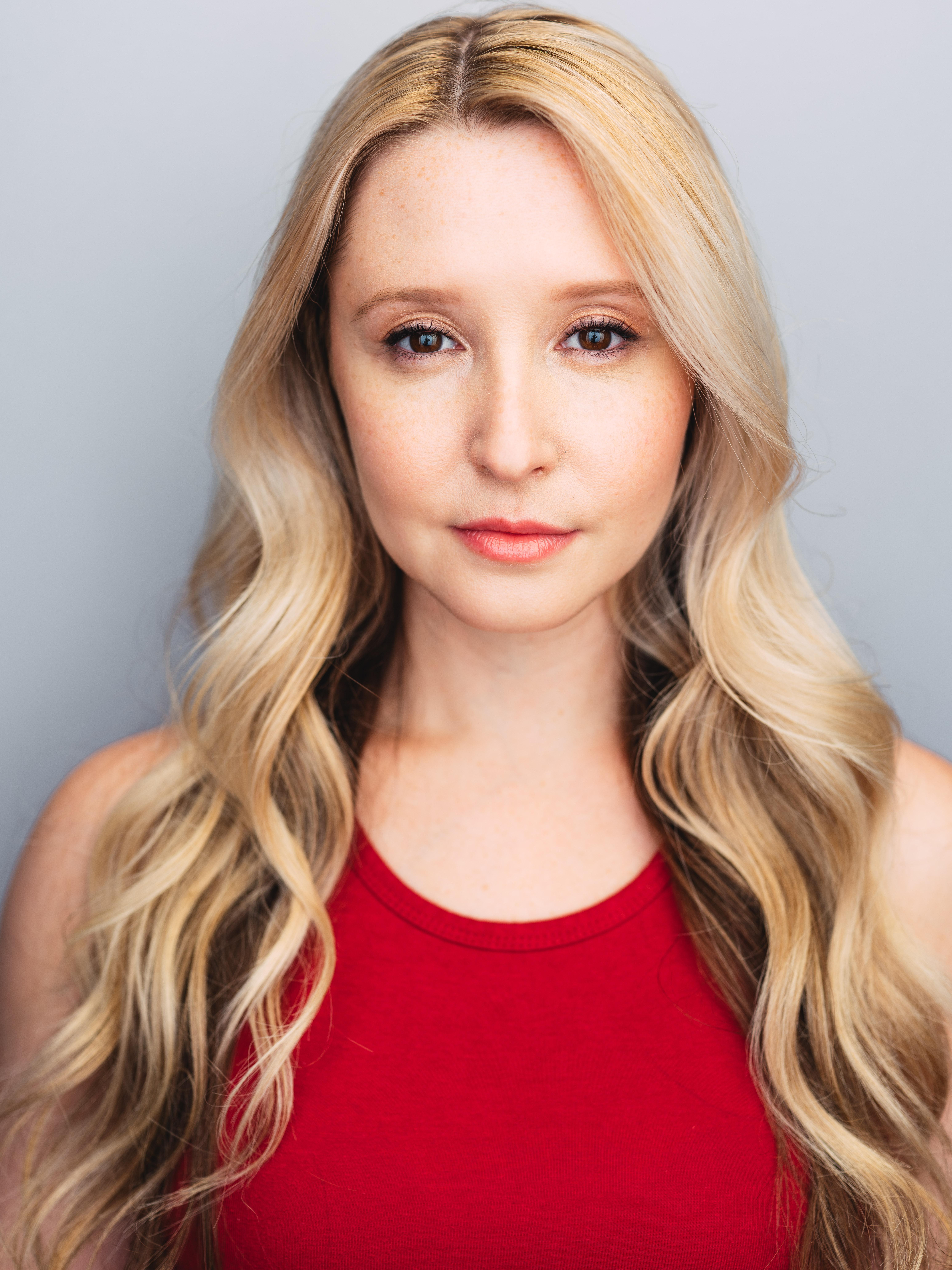 actor Allison Blackman large photo