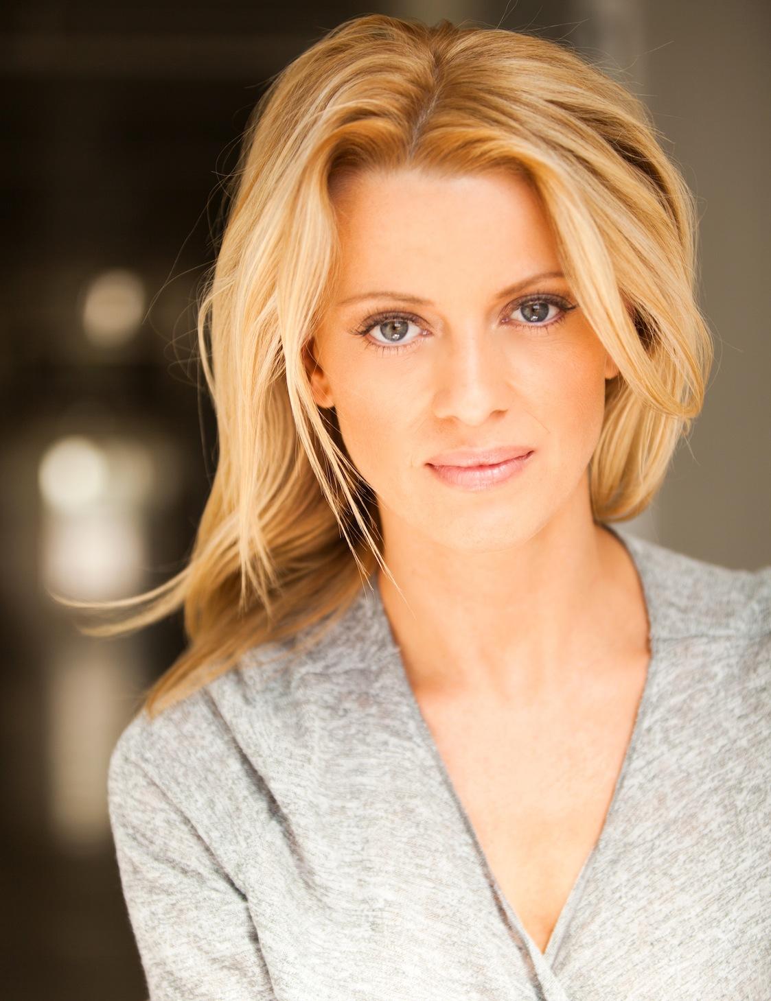 actor Gwendolyn Edwards large photo