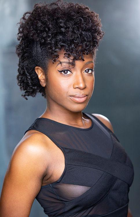 actor Ayana Taylor large photo