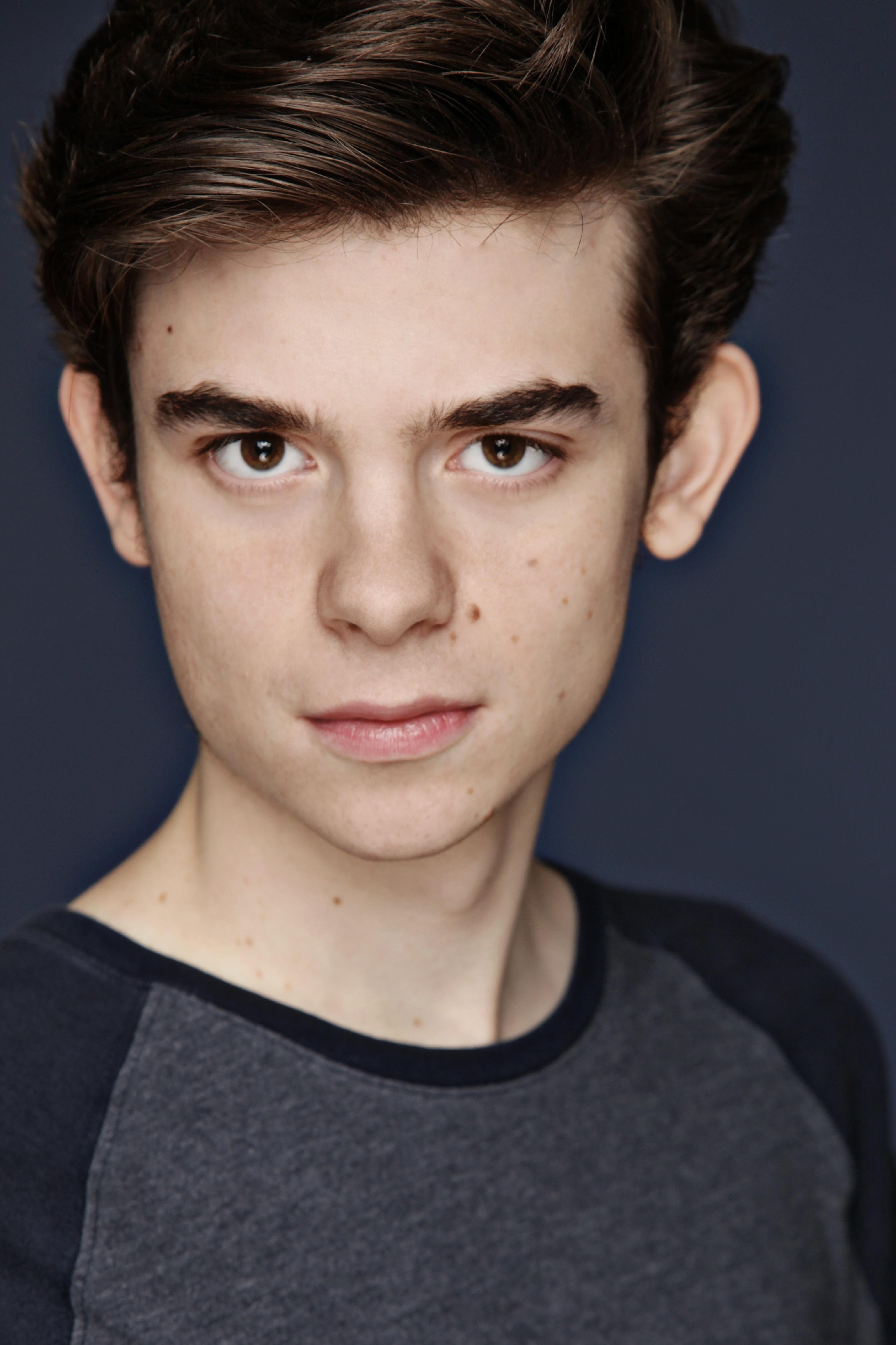 actor Mason Risser large photo