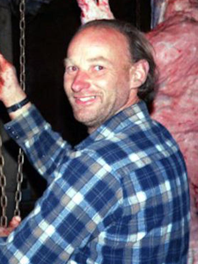 actor Robert Pickton large photo