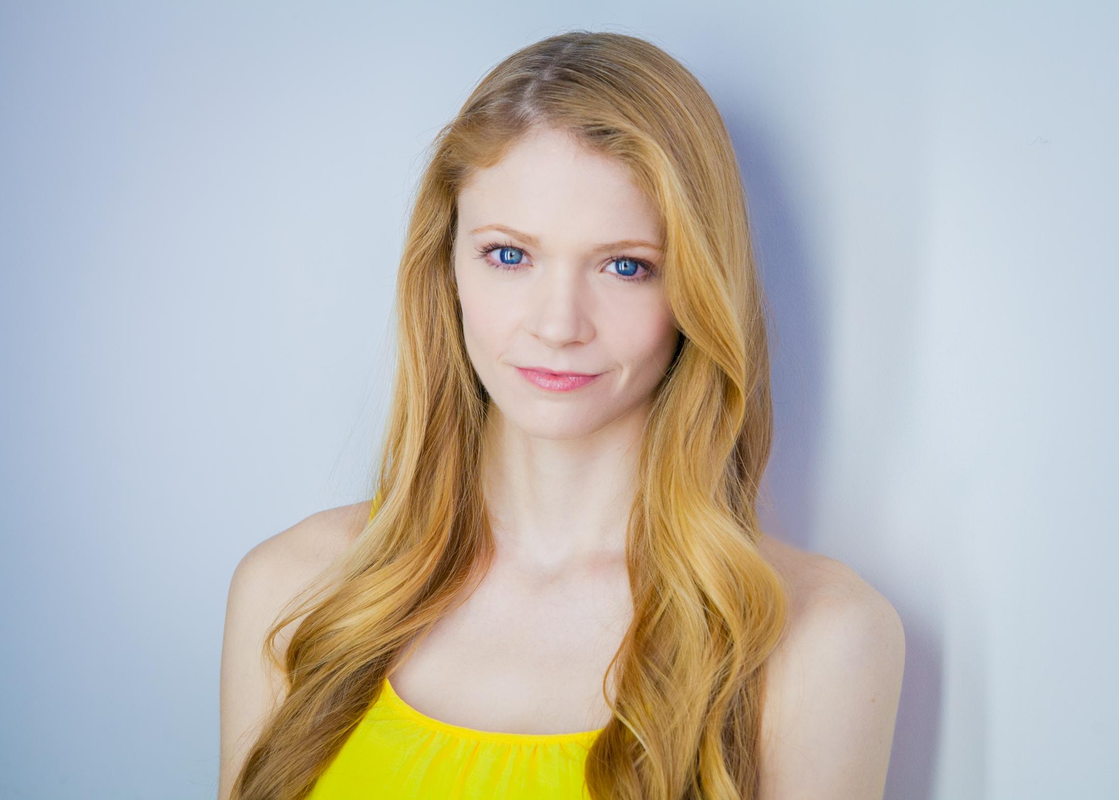 actor Shileen Paton large photo