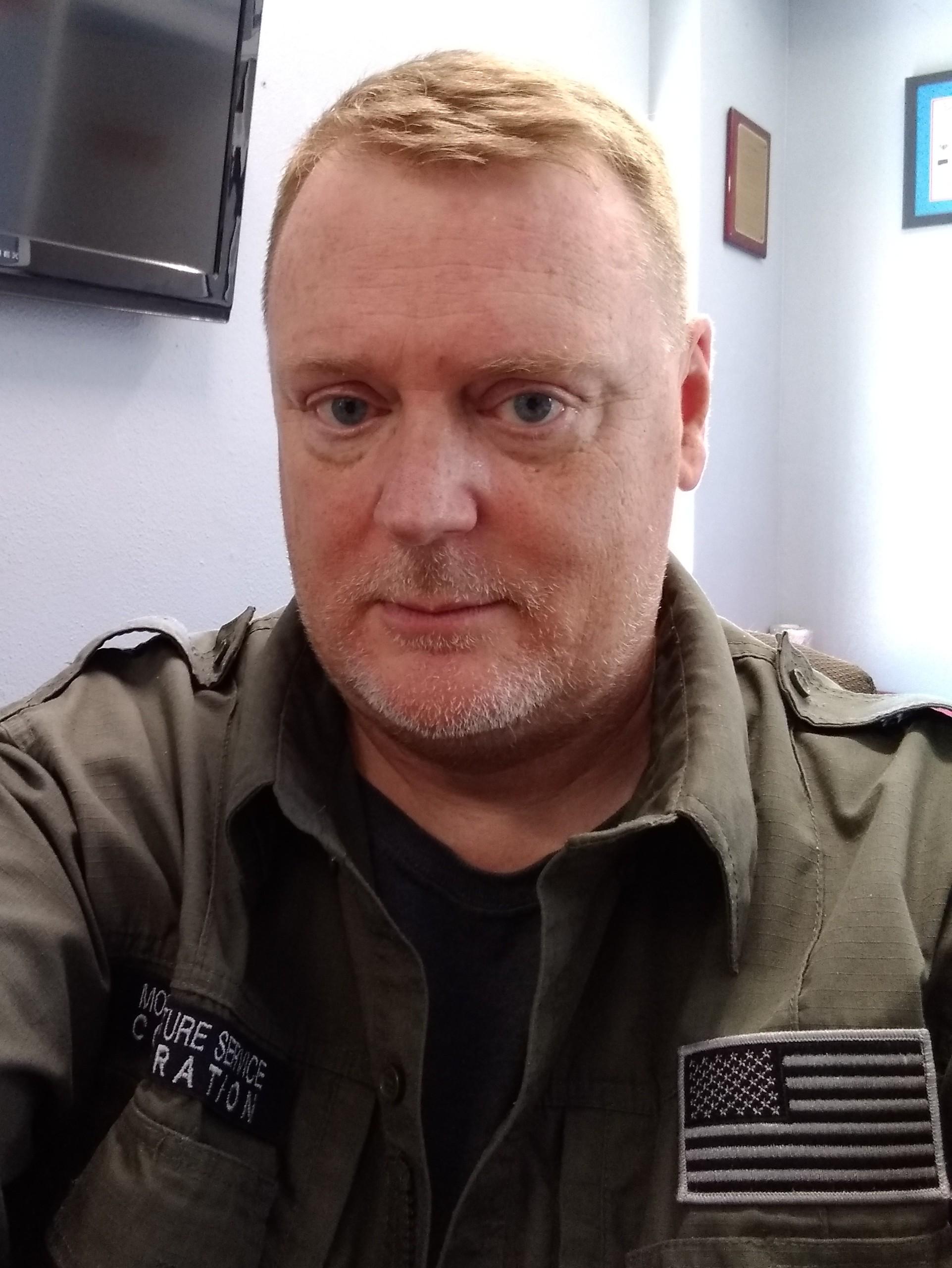 actor Russell Jones large photo